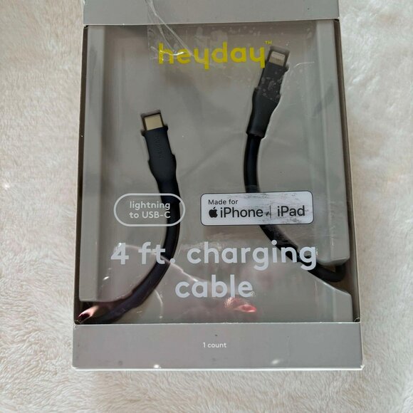 Brand New Black Heyday iPhone Lightning Charging Cable 4ft. - Picture 4 of 5
